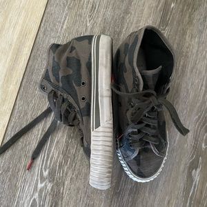 Center High Grey Camo PF Flyers